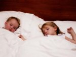 Сколько в день должны спать дети